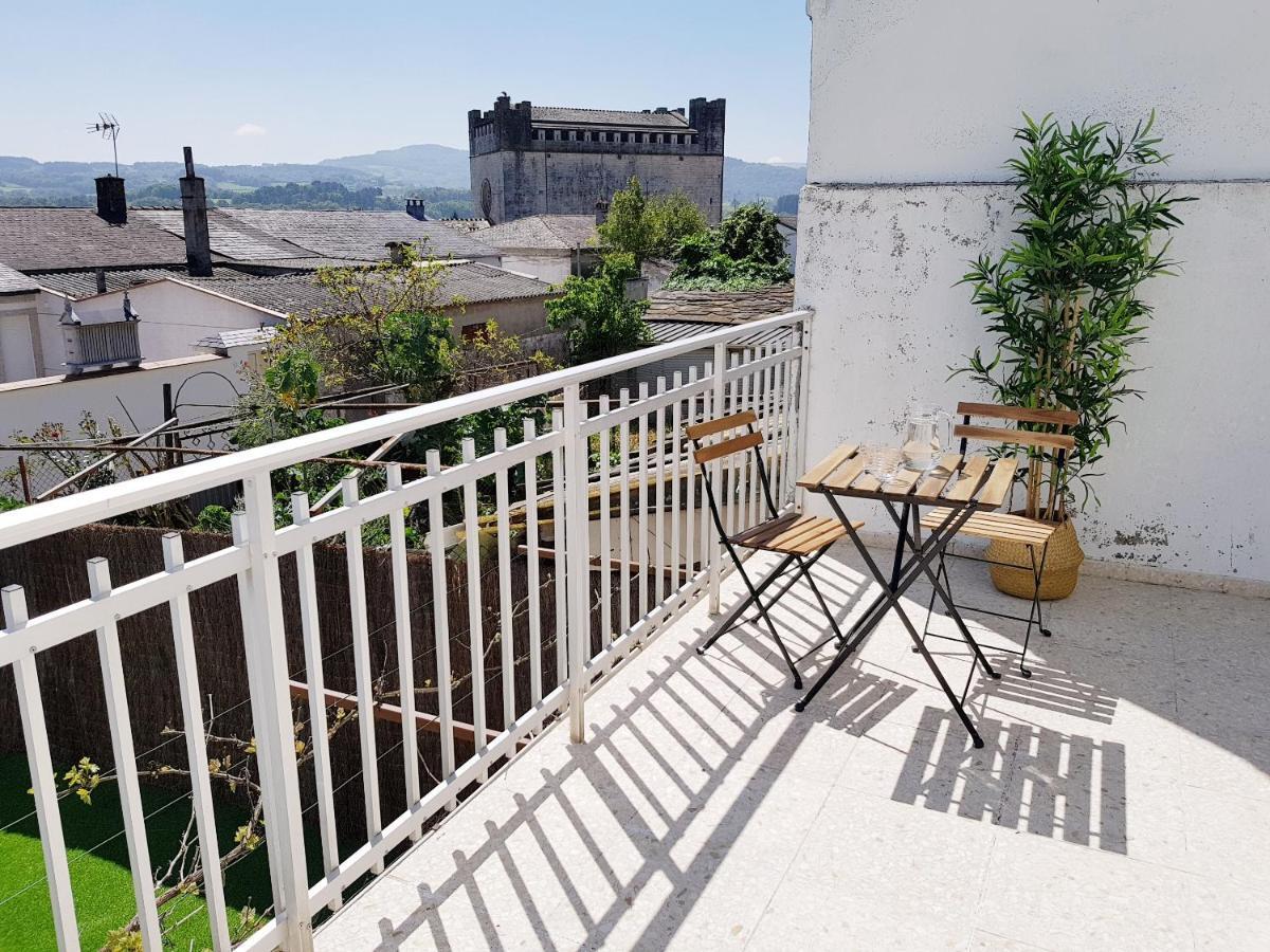 Casa Grande Do Costureiro Camino De Santiago Frances Holiday home *